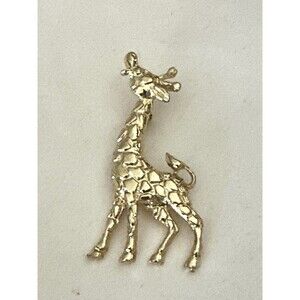Vintage Gold Tone Giraffe Brooch Pin Safari Animal Textured Unsigned